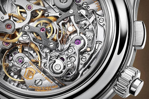 Essential features of a luxury watch