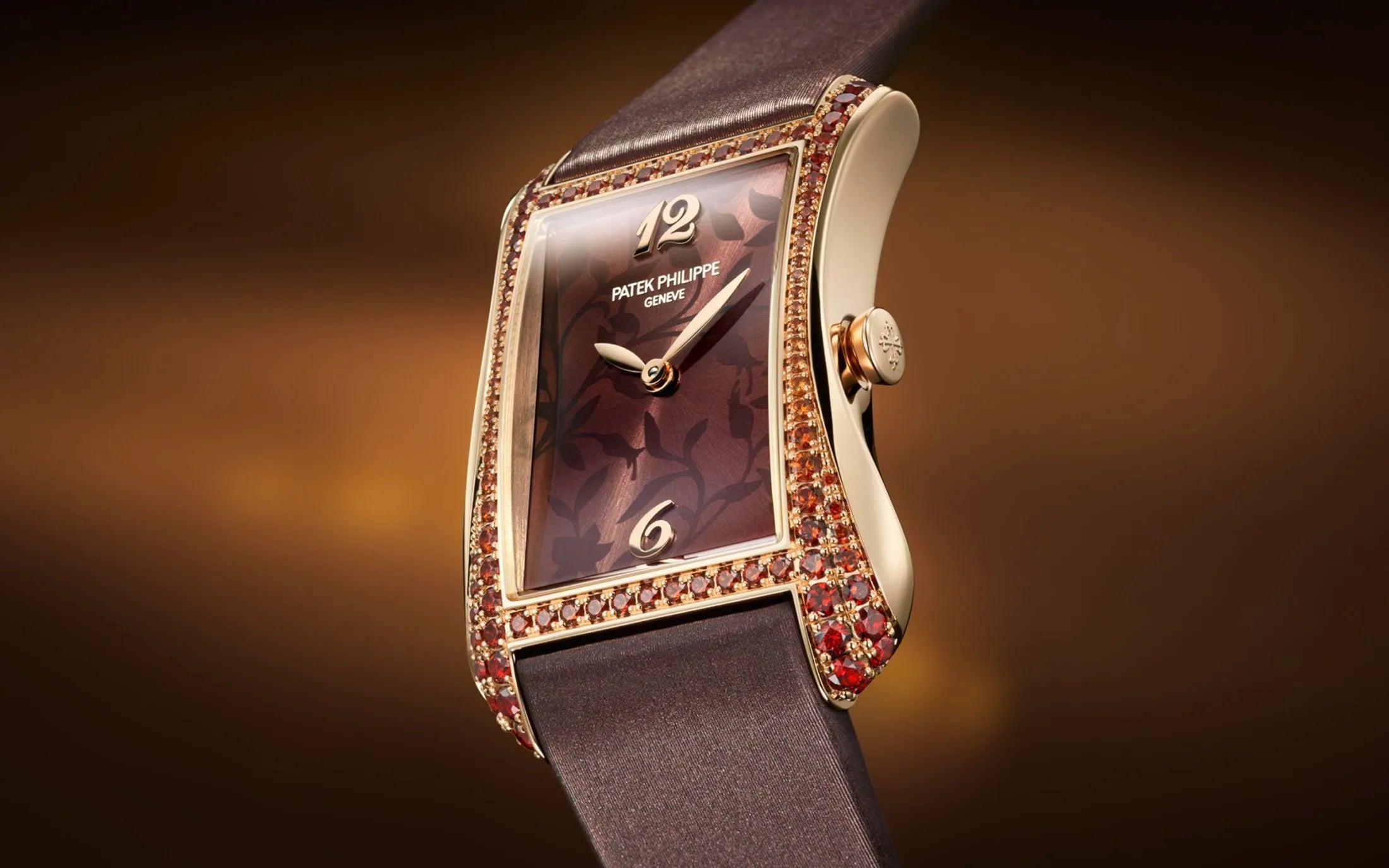 Buy, Sell, Trade Patek Philippe Gondolo Watches – Precision Craftsmanship at Dubai Luxury Watch