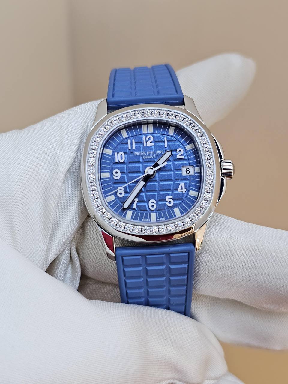 patek philippe aquanaut 5067a-022 stainless steel ladies watch-DUBAILUXURYWATCH